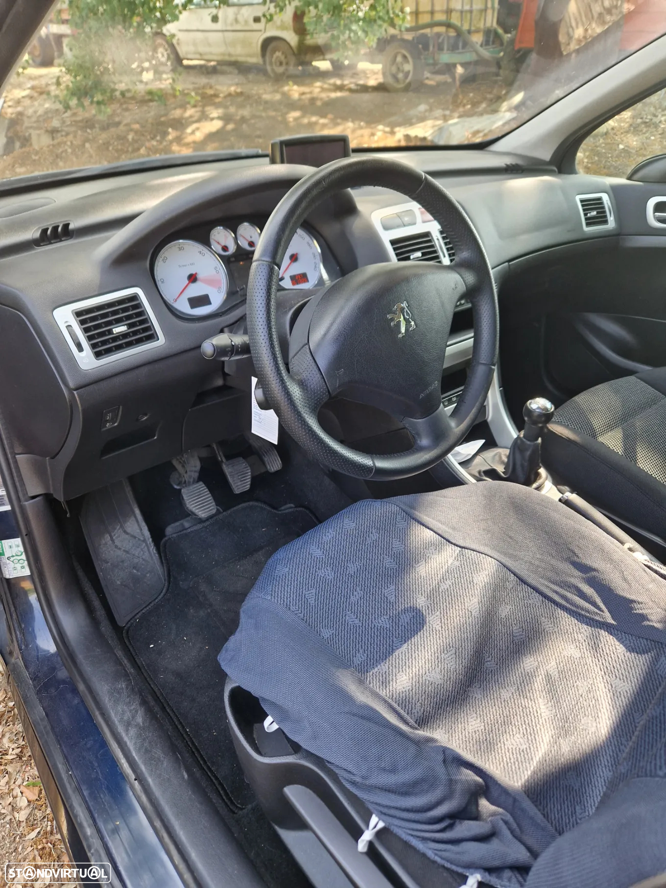 Peugeot 307 1.6 HDi Executive - 10