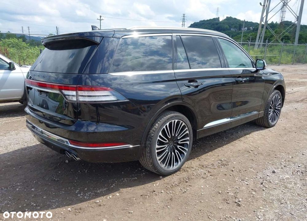 Lincoln Aviator - 4