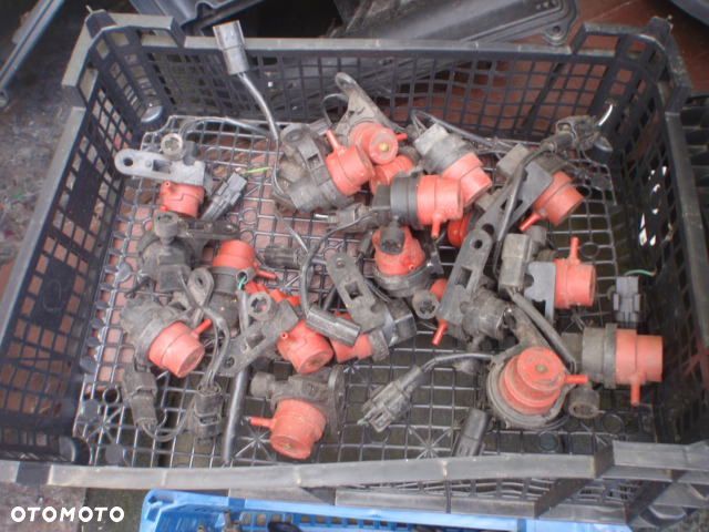 zawór zaworek podciśnienie aisan fiat cinquecento. 700 900 1.1 sporting uno posiadam wszystkie części - 4