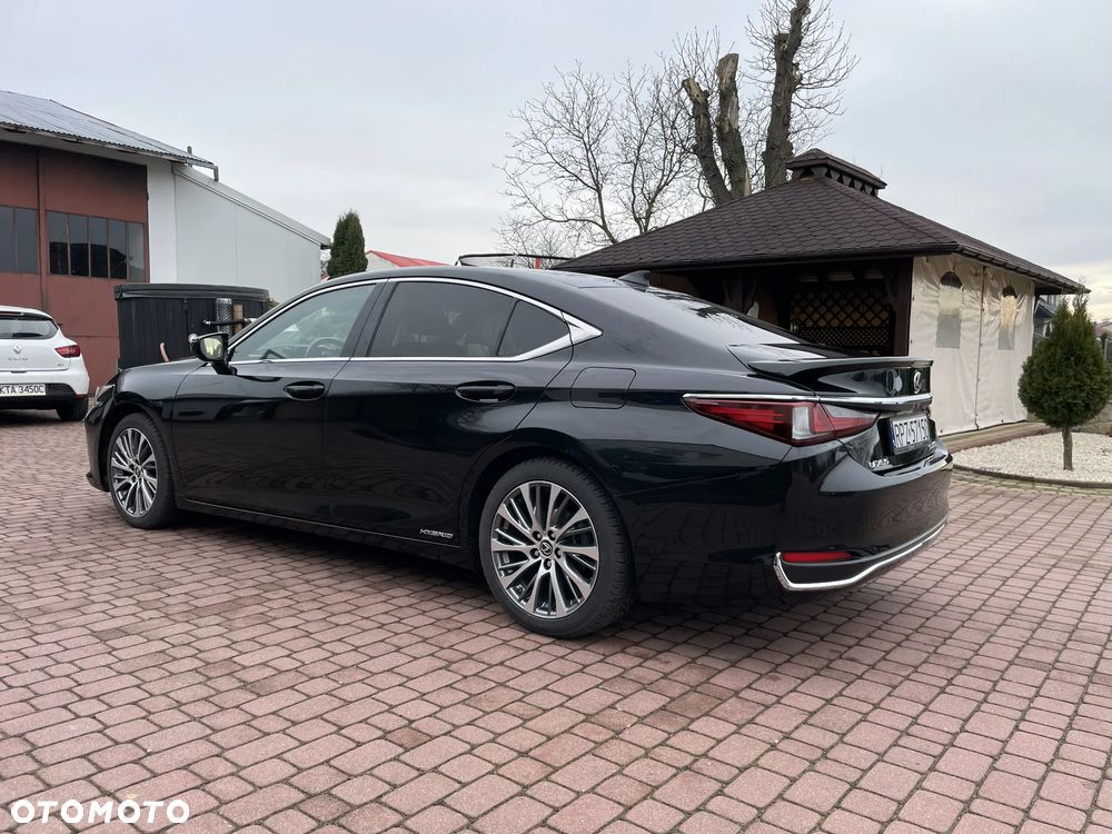 Lexus ES 300h Elegance - 2