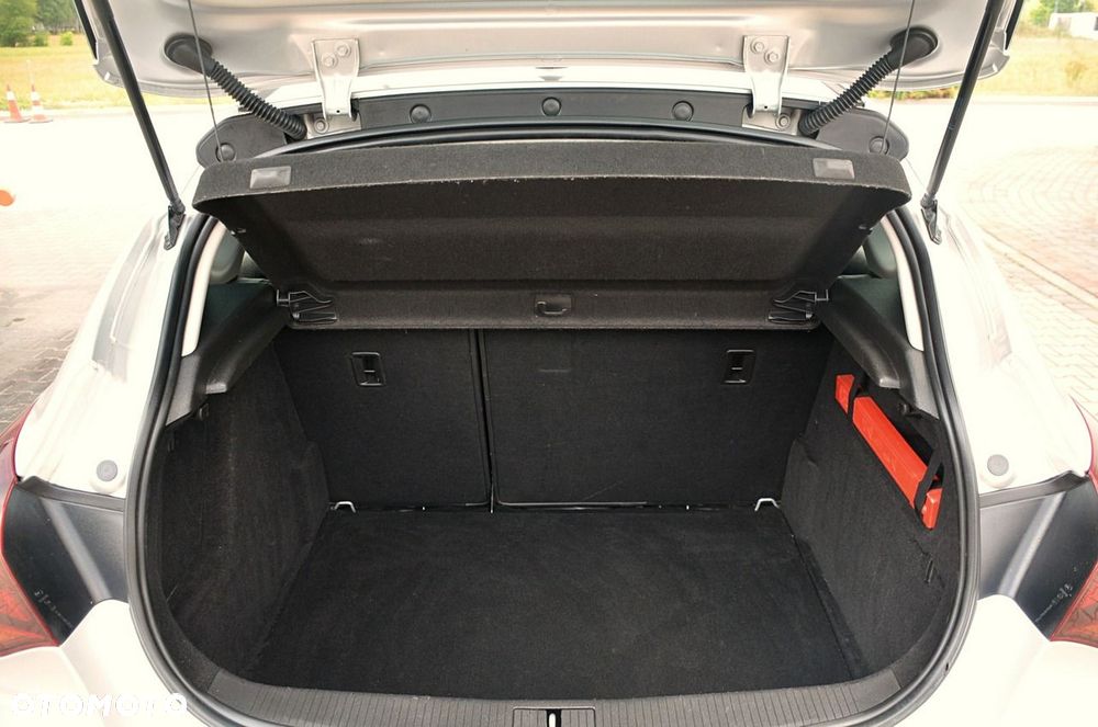 Opel Astra - 21