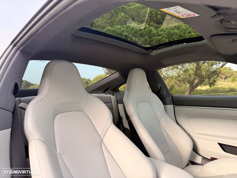 Porsche 911 (992) Turbo S PDK - 22