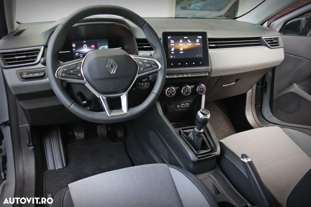 Renault Clio - 8