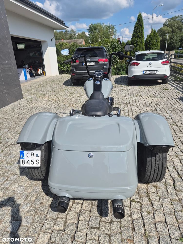 Harley-Davidson Trike Freewheeler - 9