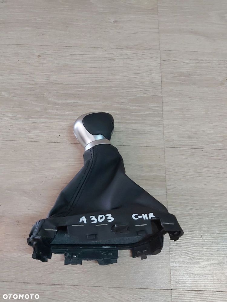 Toyota C-HR Lift gałka zmiany biegów - 3