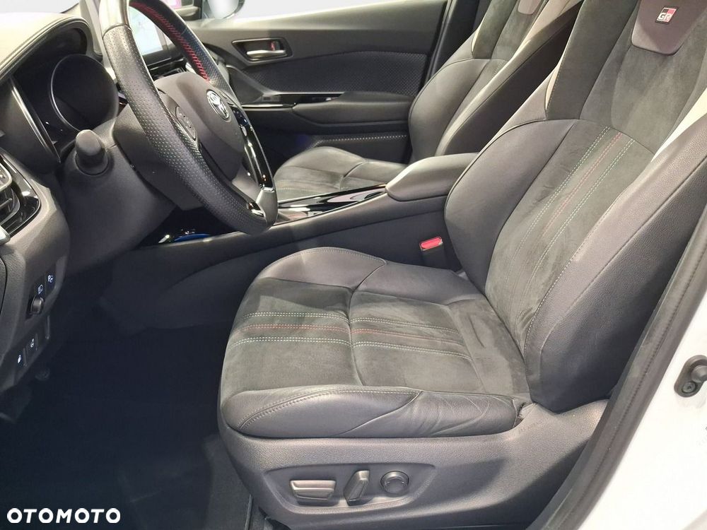 Toyota C-HR - 13