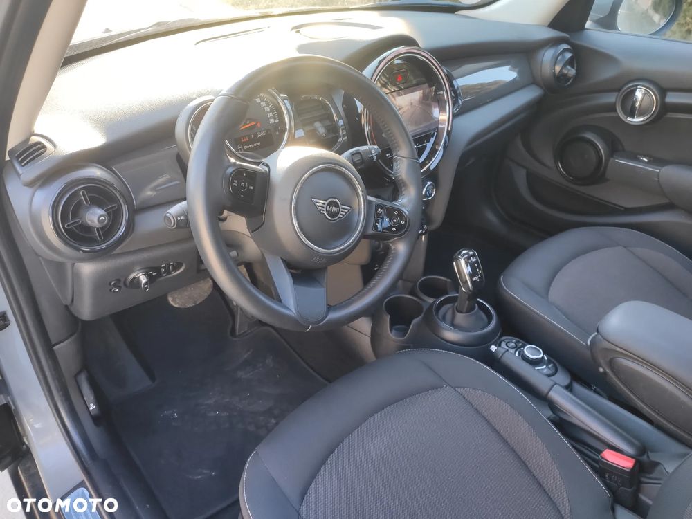 MINI ONE Standard - 18