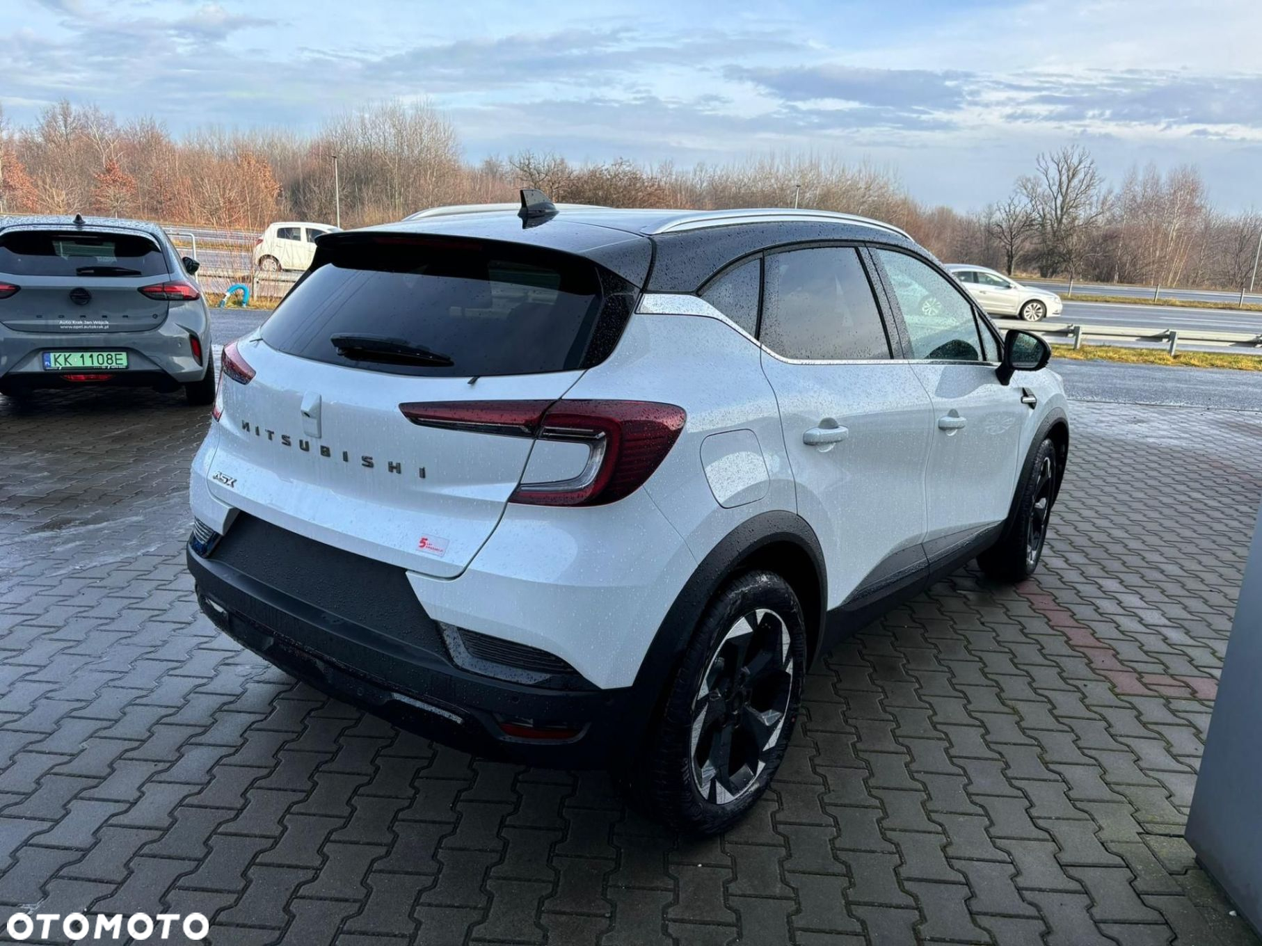 Mitsubishi ASX - 5
