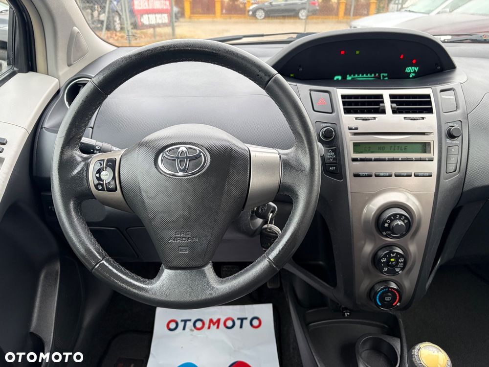 Toyota Yaris 1.33 VVT-i Executive - 20