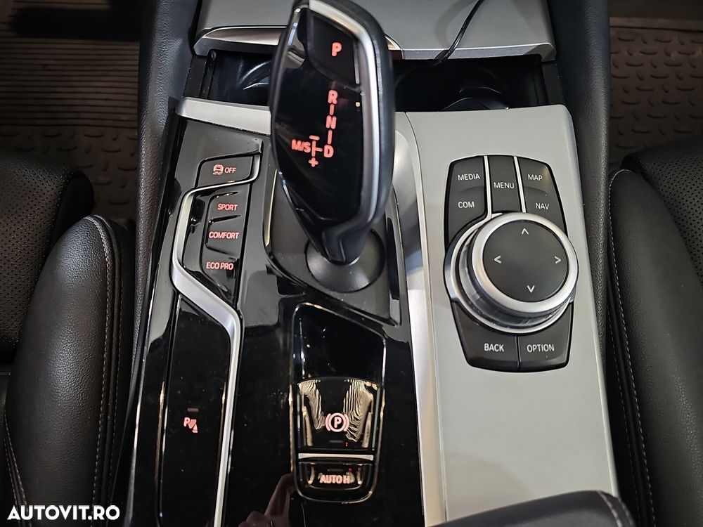 BMW Seria 5 520d Aut. Sport Line - 18
