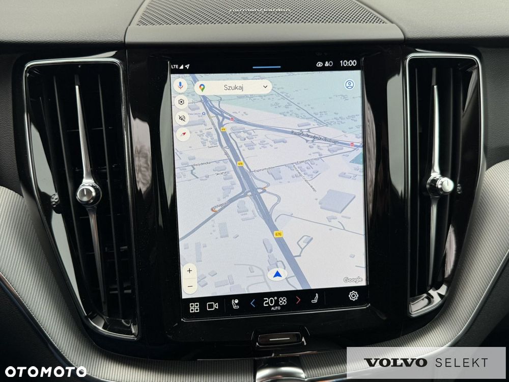 Volvo XC 60 B5 B AWD Plus Dark - 21