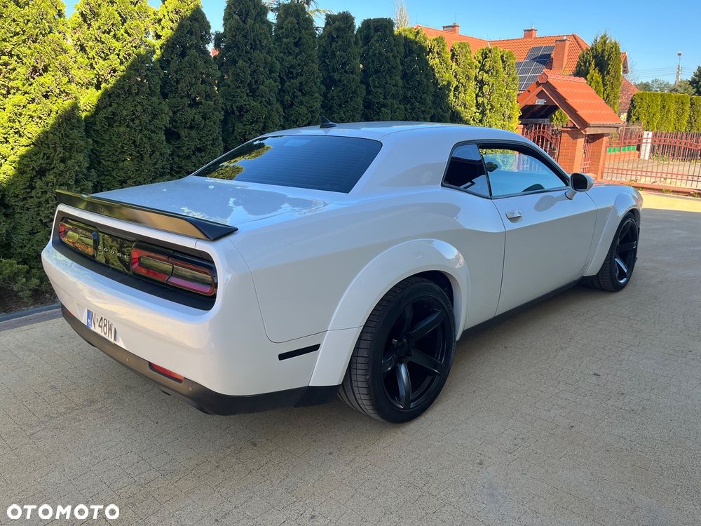 Dodge Challenger 5.7 R/T - 5