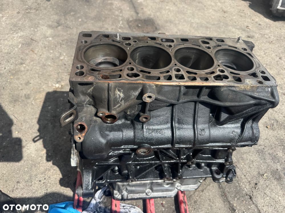 Volkswagen Touran 3 / DXP dół silnika blok wał korby komplet skoda audi 2.0 Tdi blok silnika dół silnika - 2