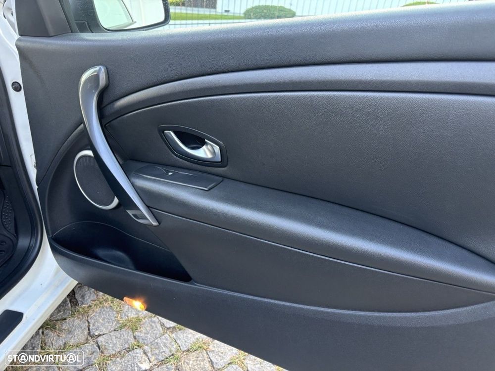 Renault Mégane Coupe 1.5 dCi GT Line - 17