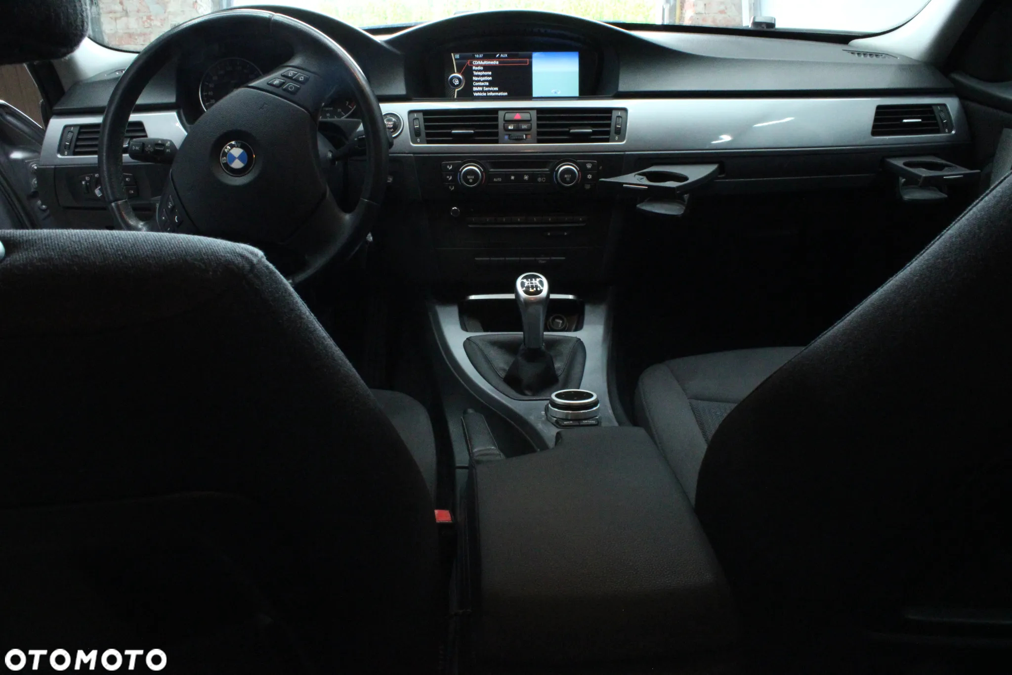 BMW Seria 3 318i Edition Exclusive - 9