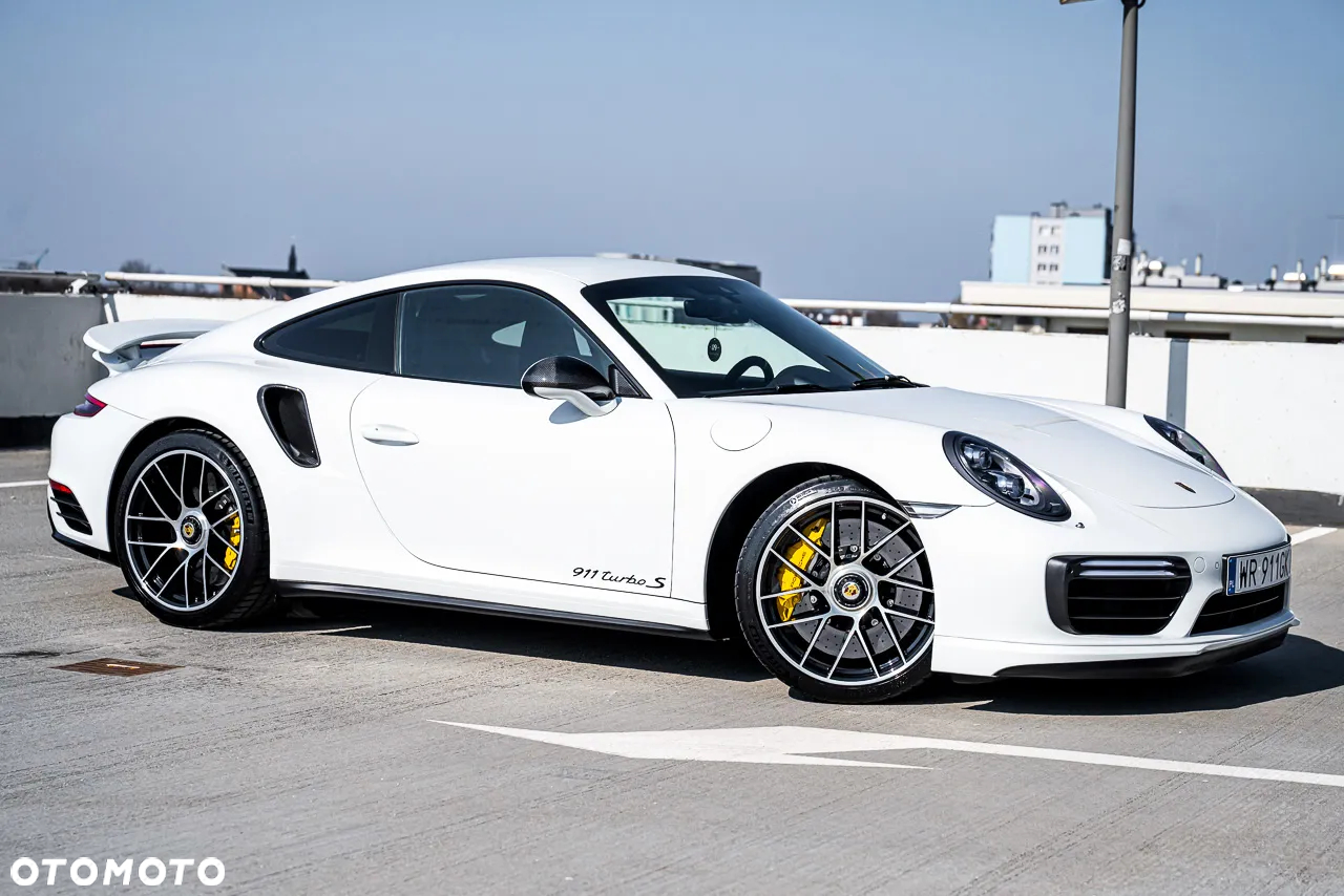 Porsche 911 Turbo S - 9
