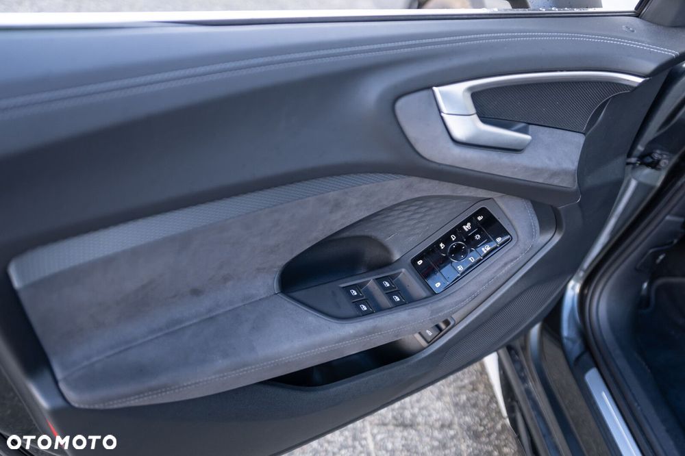 Audi A5 Limousine - 13