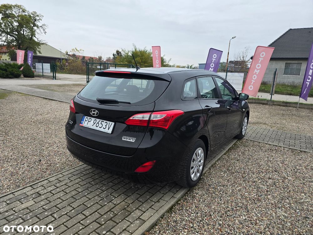 Hyundai i30 blue 1.4 Classic - 7