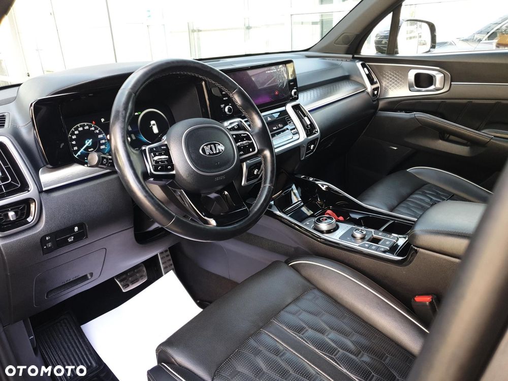 Kia Sorento - 9