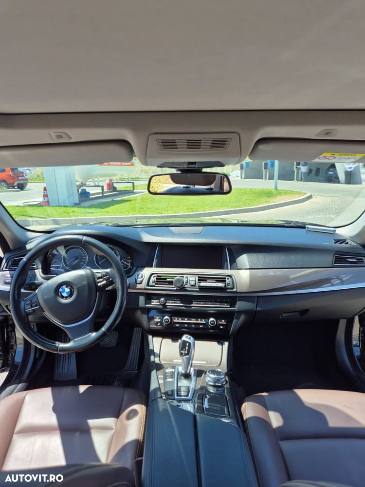 BMW Seria 5 525d Aut. Modern Line - 16