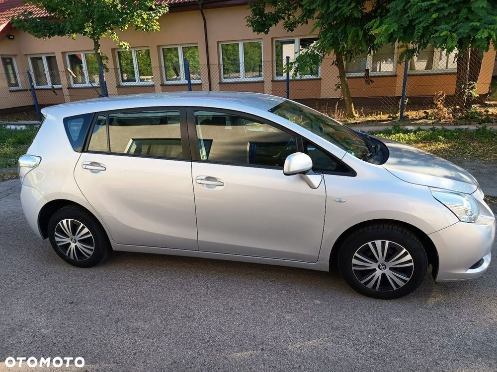 Toyota Verso - 11