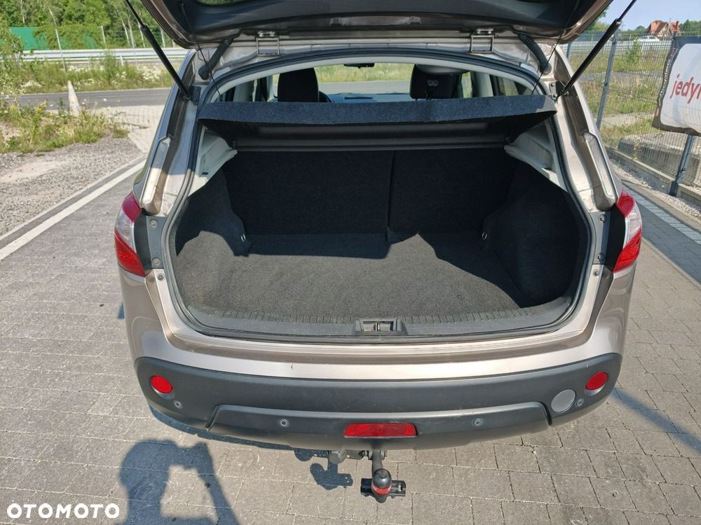 Nissan Qashqai - 11