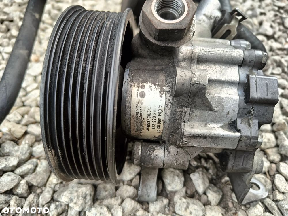 MERCEDES W164 X164 W251 3.0 V6 CDI POMPA WSPOMAGANIA A0044668301 - 2