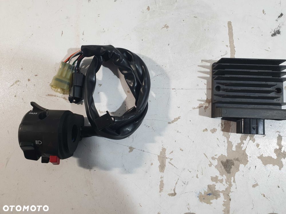 Kawasaki Z 900 Z900 przełącznik licznik lampa regulator napiecia - 3