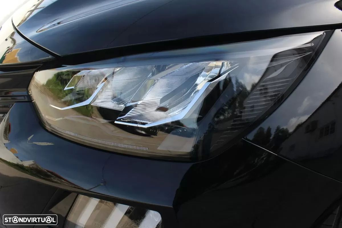 Peugeot 208 1.2 Hybrid Allure e-DCS6 - 39