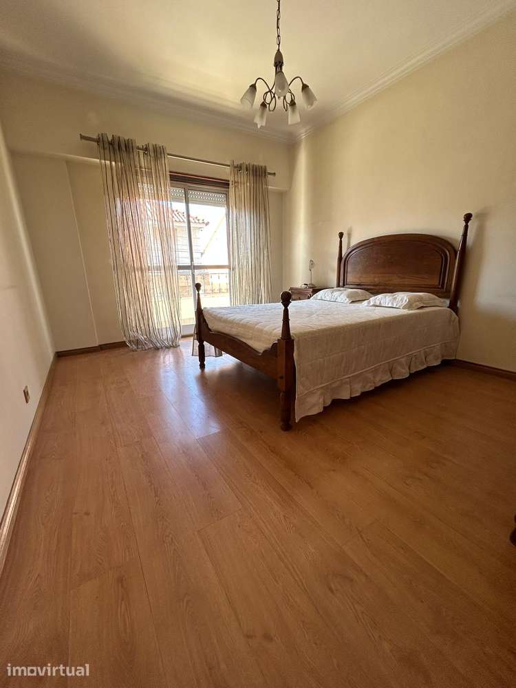 Quarto em moradia - Grande imagem: 4/13