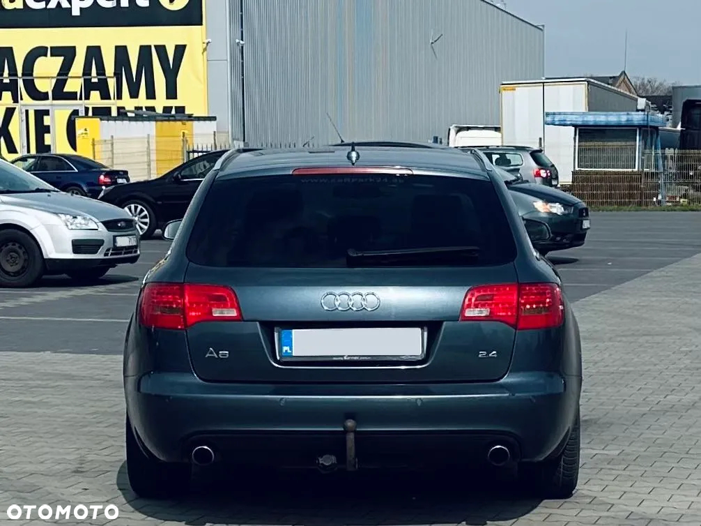 Audi A6 Avant 2.4 - 6
