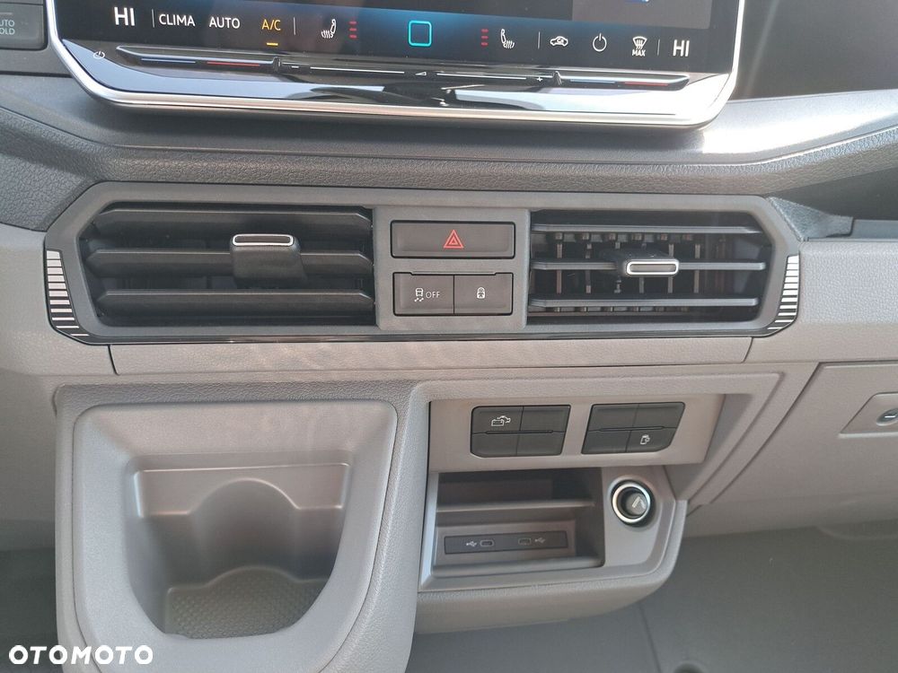 Volkswagen Grand California Grand California 600 DMC 3500kg silnik: 2,0 l TDI EURO VI-e SCR / 163KM/skrzynia biegów: Przedni napęd automatyczna 8-biegowa rozstaw osi: 3640 mm - 36