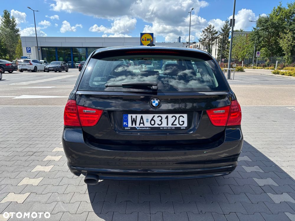 BMW Seria 3 320d Efficient Dynamics - 2