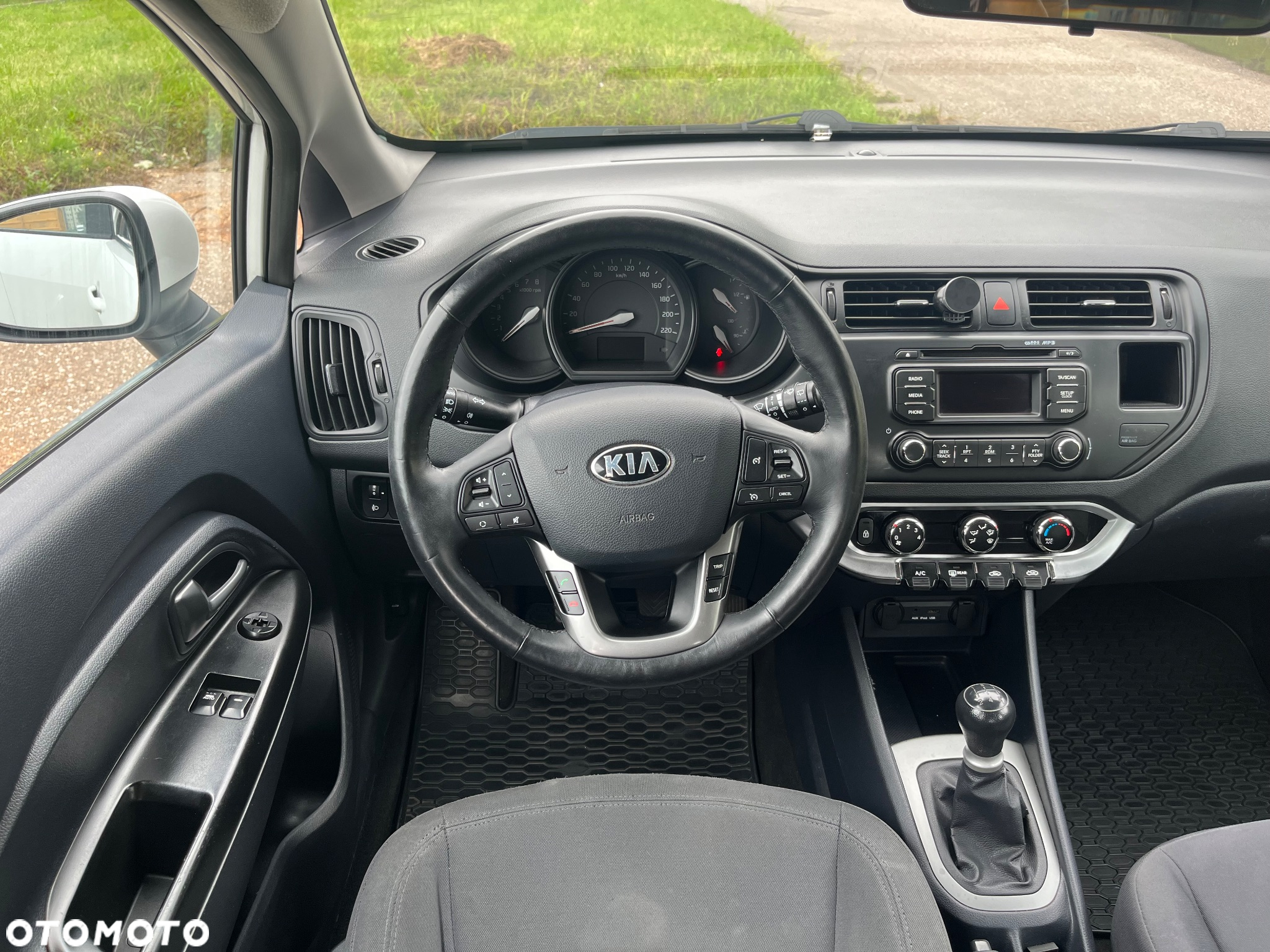 Kia Rio 1.2 M - 9