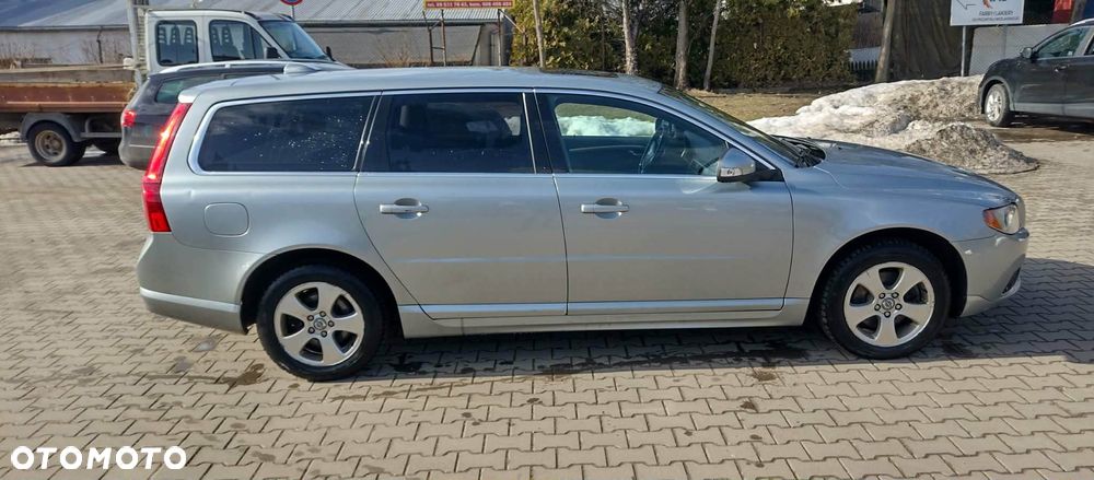 Volvo V70 2.0D Momentum - 9