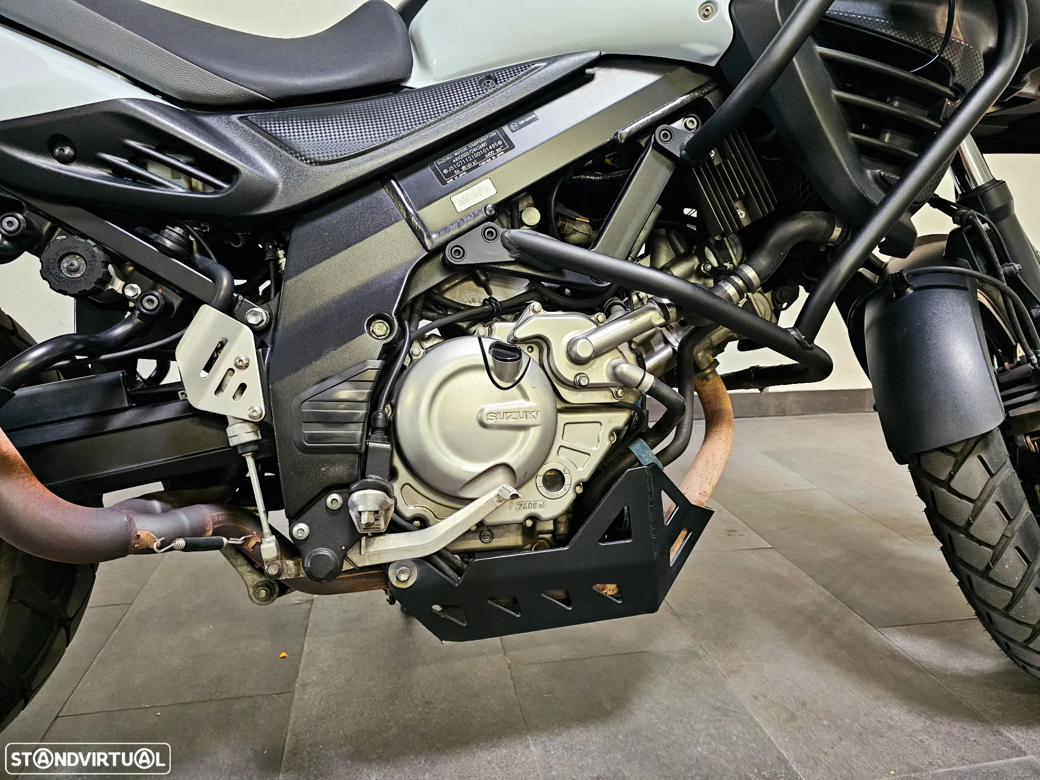 Suzuki DL V-Strom 650 - 24