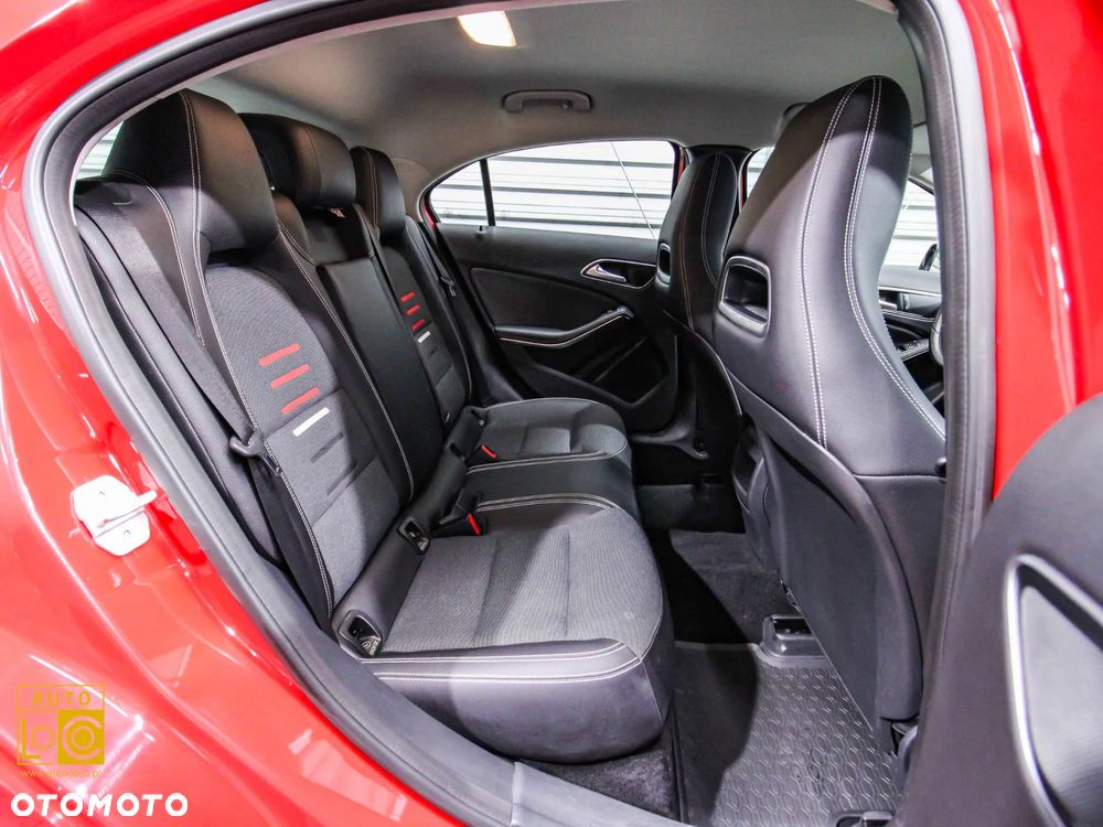 Mercedes-Benz Klasa A 160 AMG Line - 11