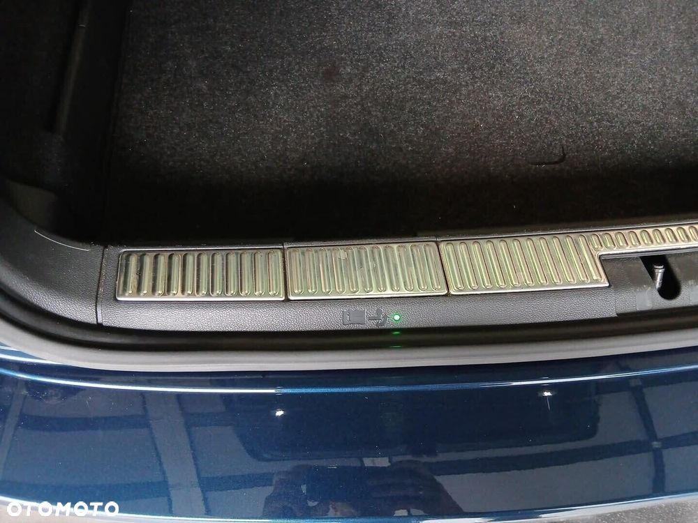 Skoda Superb 2.0 TSI DSG L&K - 21