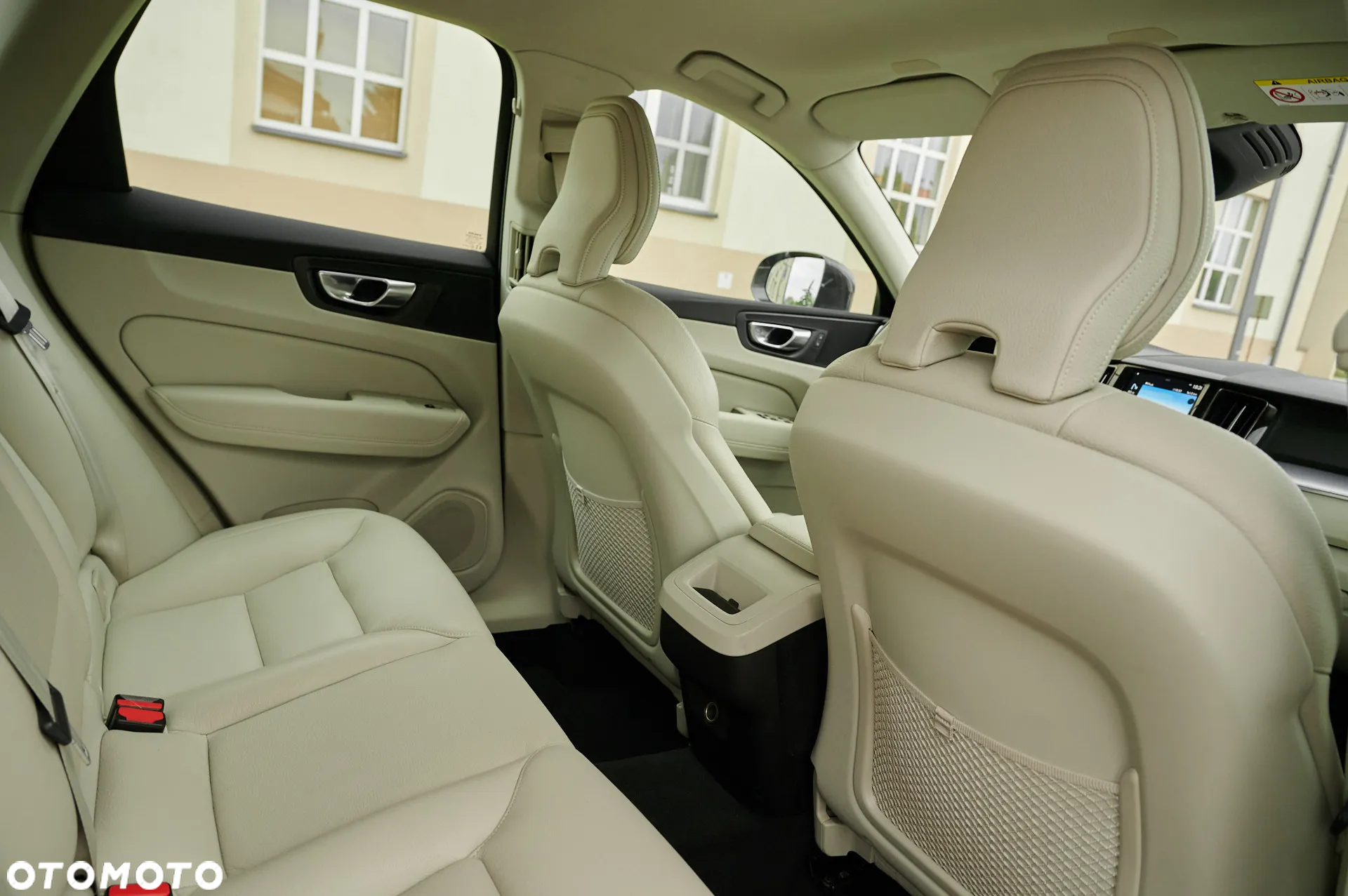 Volvo XC 60 T4 Momentum Pro - 7