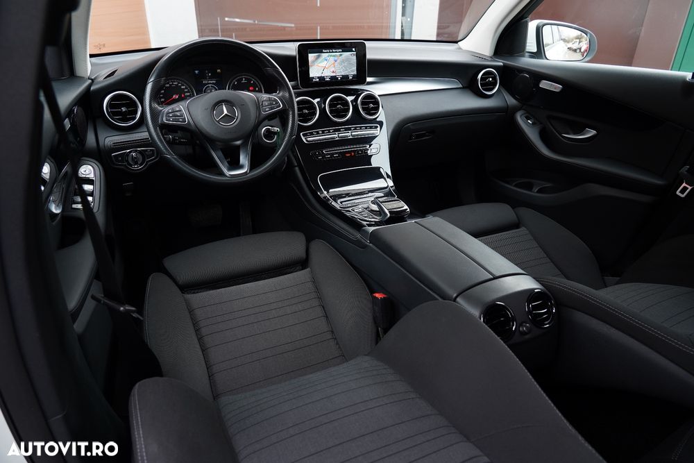 Mercedes-Benz GLC 220 d 4MATIC 9G-TRONIC - 23