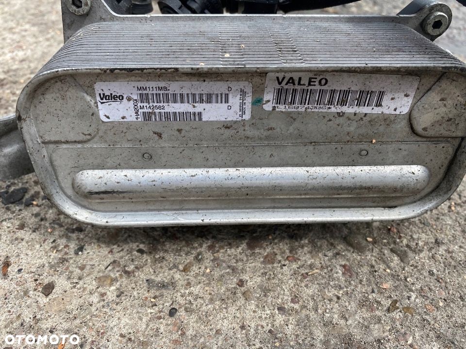 BMW F10 F11 550i 4,4i chłodniczka oleju M142562 - 4