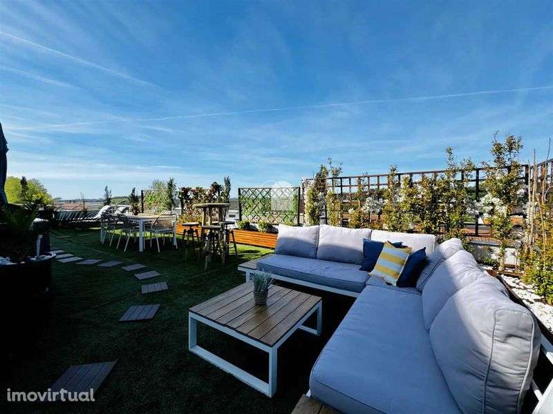 T3| Último Piso| Terraço| Vistas Mar| Grijó- Vila Nova de Gaia - Grande imagem: 4/12