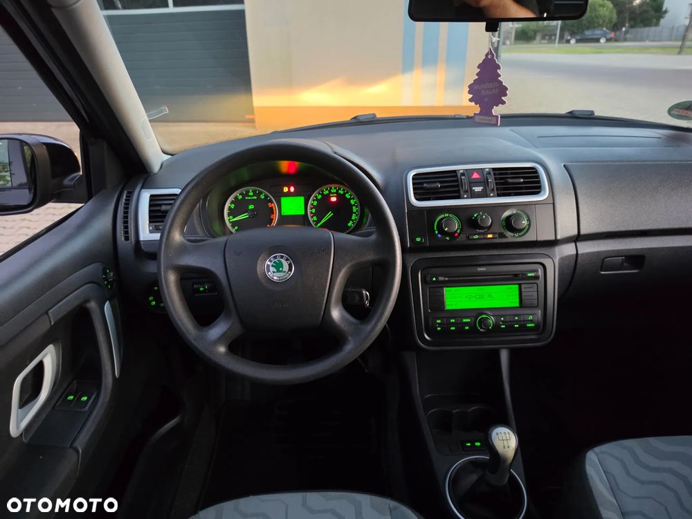 Skoda Fabia 1.4 16V Sport - 5