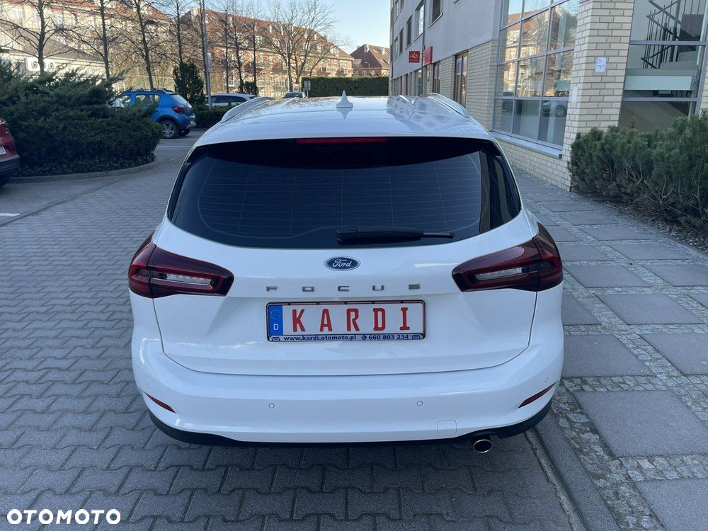 Ford Focus - 8