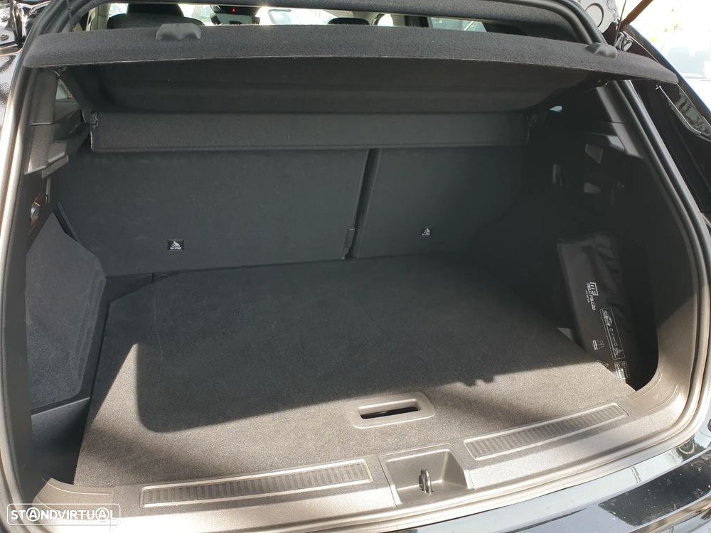 Renault Austral 1.2 Full Hybrid E-Tech Techno - 9