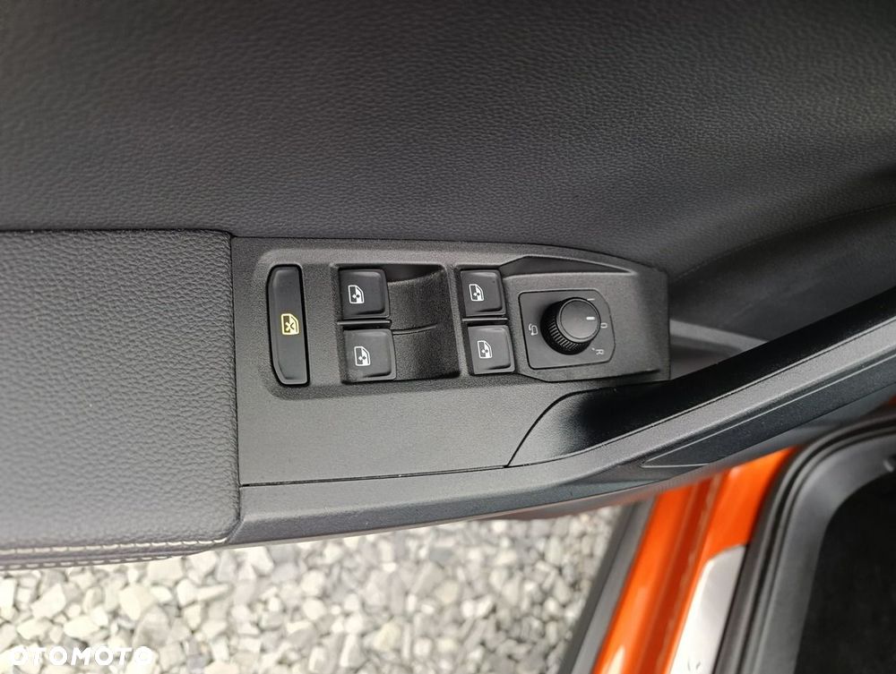 Seat Arona - 12