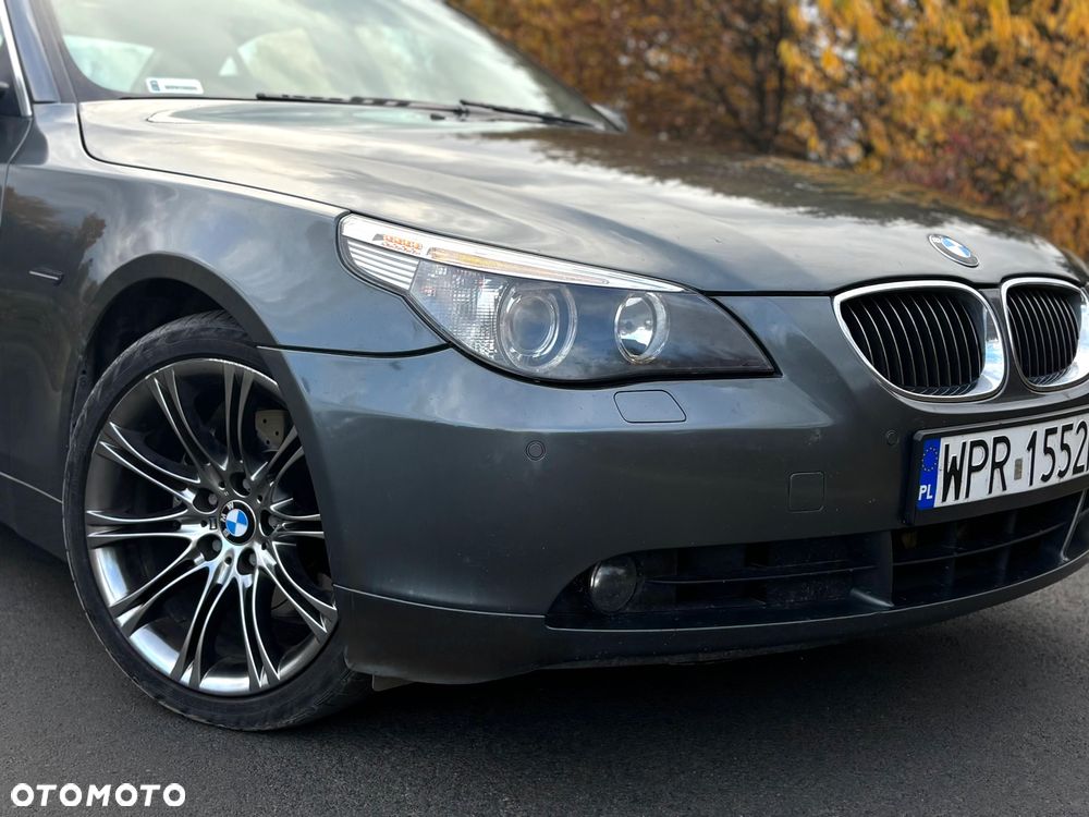 BMW Seria 5 525i - 2