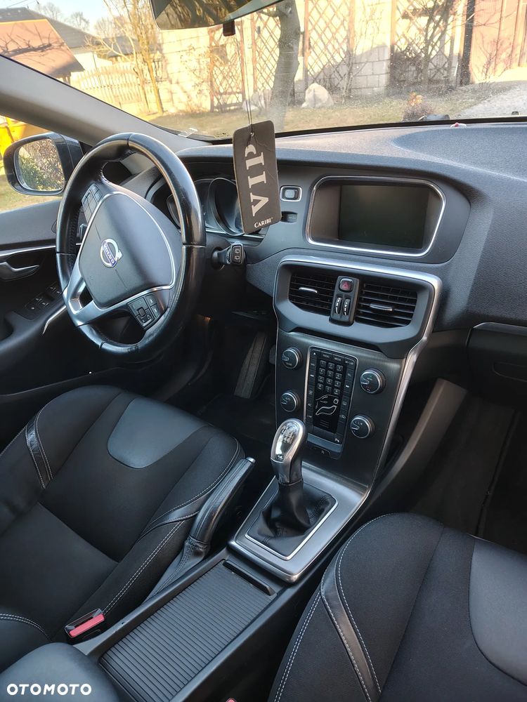 Volvo V40 D2 Momentum - 6