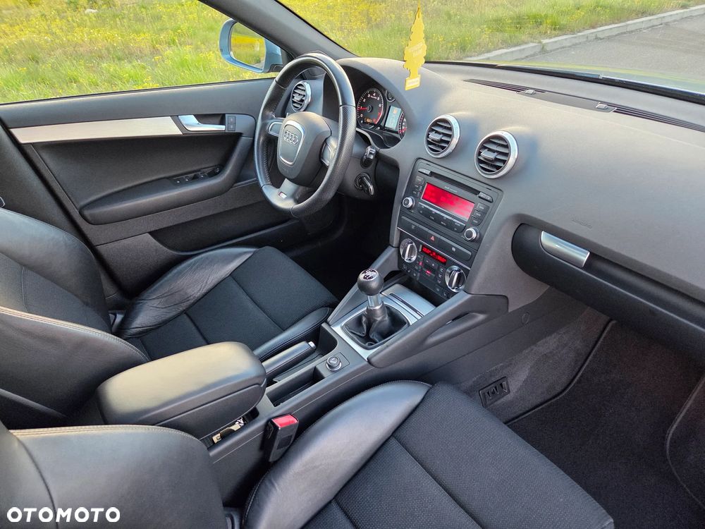 Audi A3 Sportback 1.8 TFSI S line Sportpaket Plus - 13