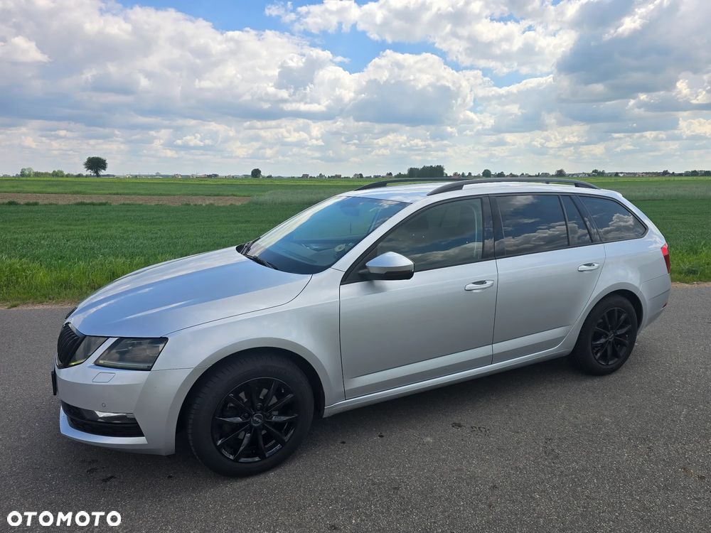 Skoda Octavia 1.6 TDI Ambition DSG - 1
